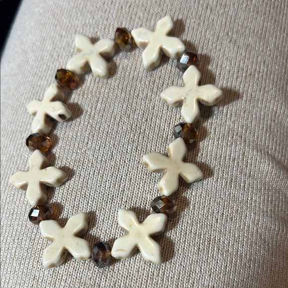 Jewelry - Vintage  Cream and Brown Floral Bracelet. WA 430